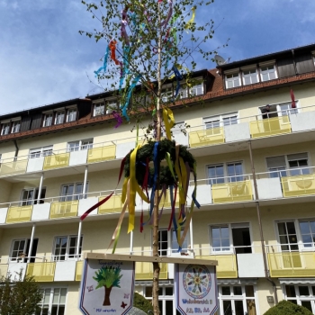 Nach altem Brauch und Sitte